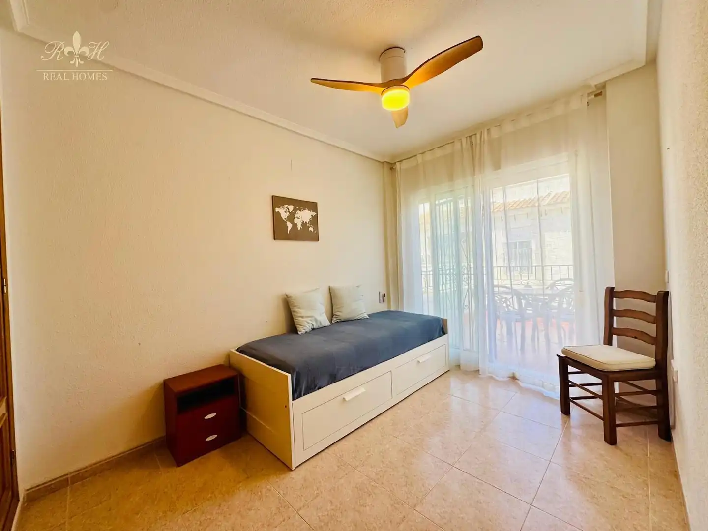 Habitación de Casa adosada de alquiler en Altea con Aire acondicionado, Terraza y Piscina