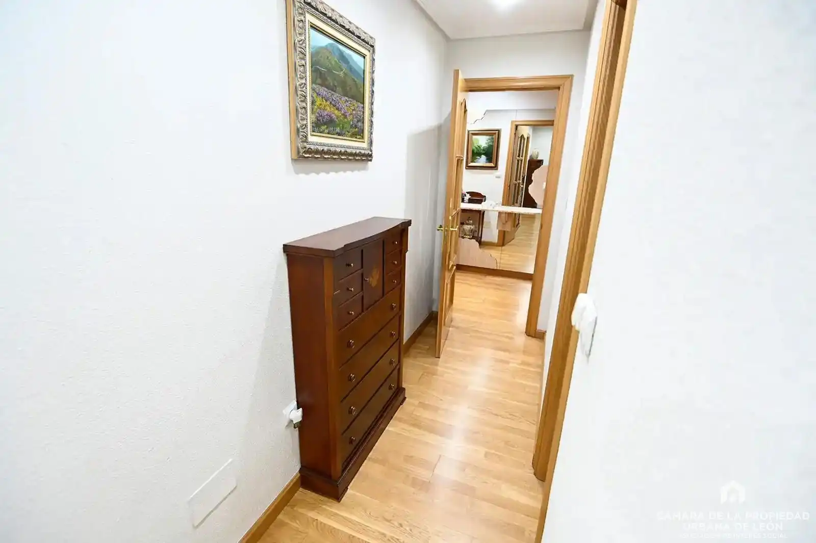 Wohnung zum Verkauf in Población de Arroyo mit Heizung, Terrasse und Abstellraum