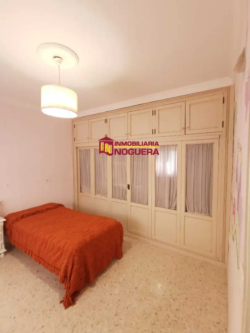 Dormitori de Casa o xalet en venda en Écija