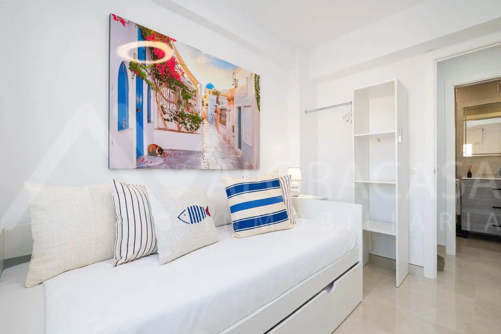 Flat for rent in Calle Orfila, Parque Ayala - Jardín de la Abadía - Huelín