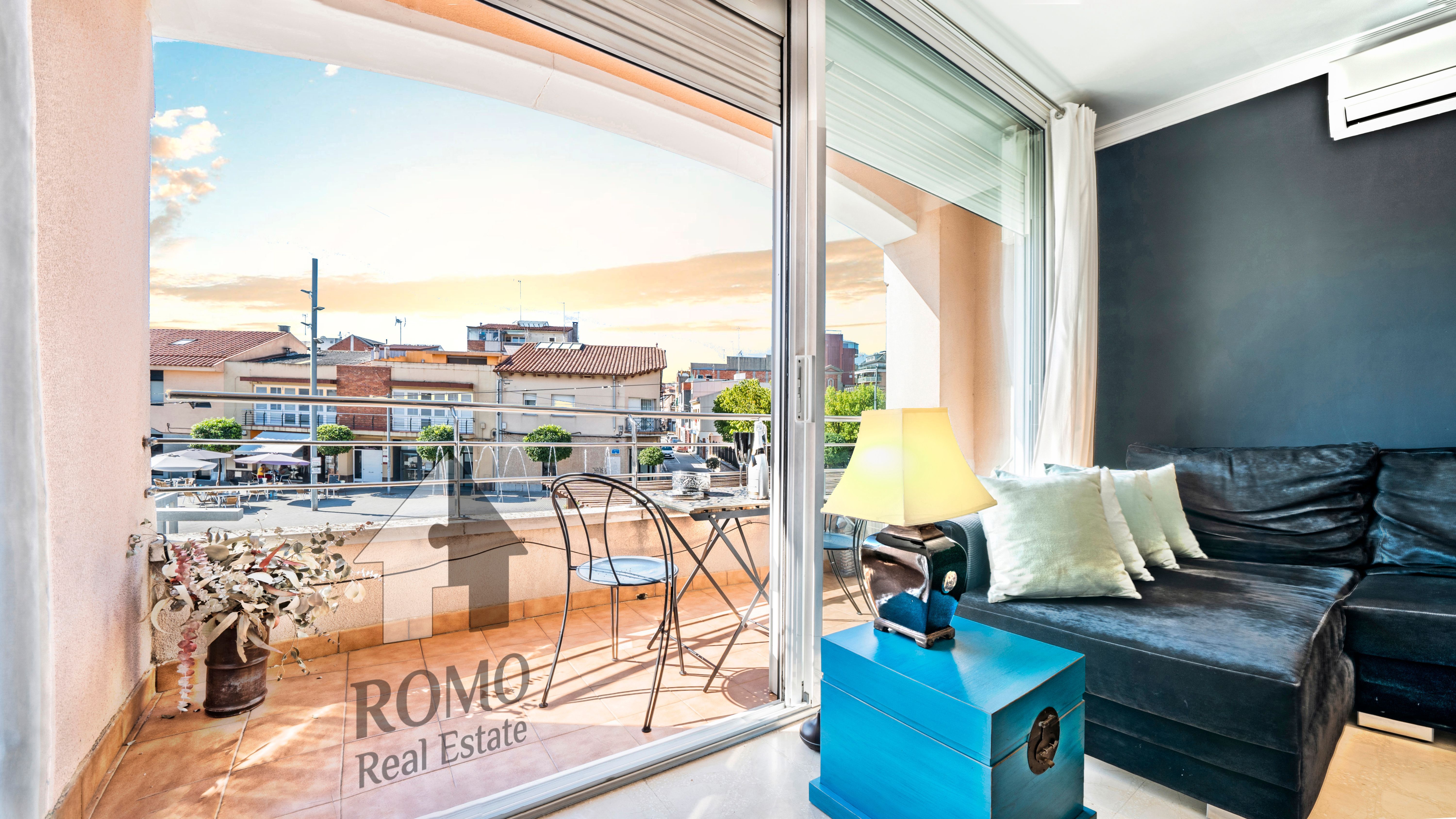 Bedroom of Single-family semi-detached for sale in Santa Perpètua de Mogoda  with Air Conditioner, Heating and Private garden