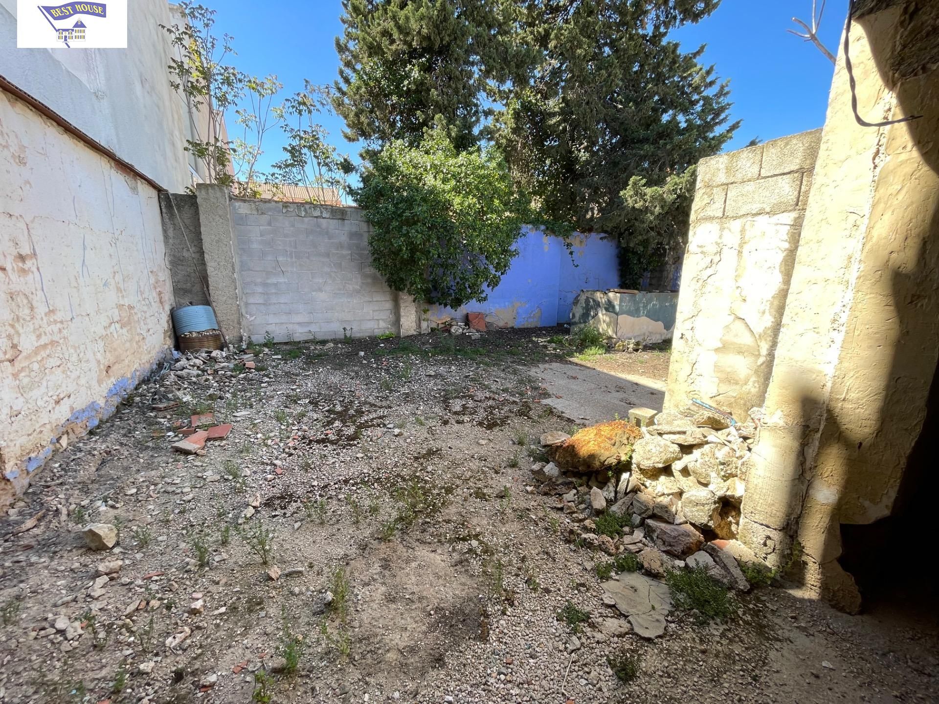Building for sale in  Albacete Capital
