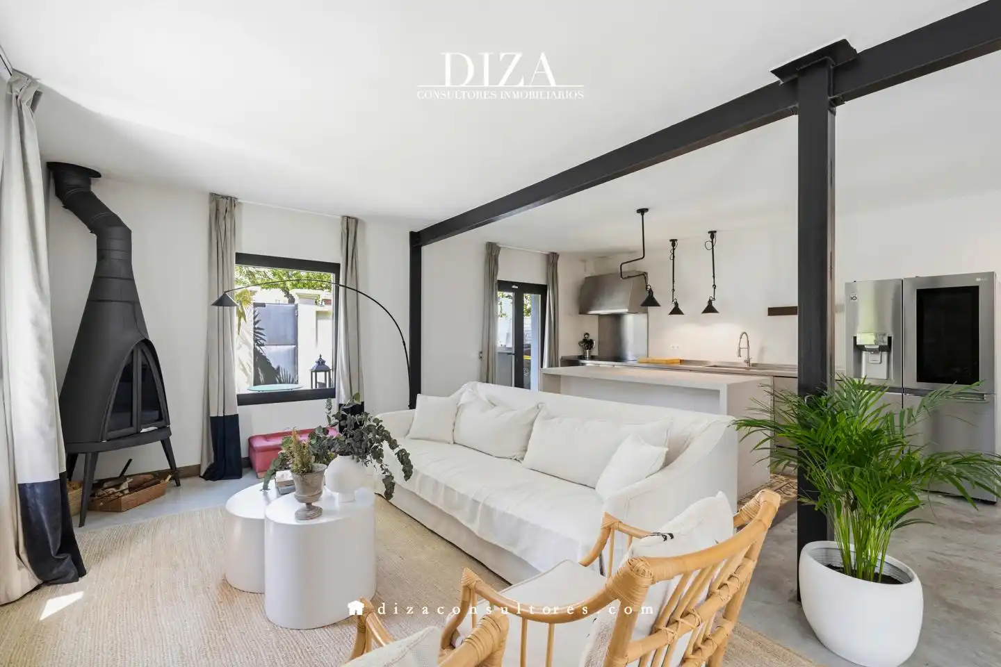 Sala d'estar de Casa o xalet de lloguer en Madrid amb Aire condicionat, Calefacció i Jardí privat