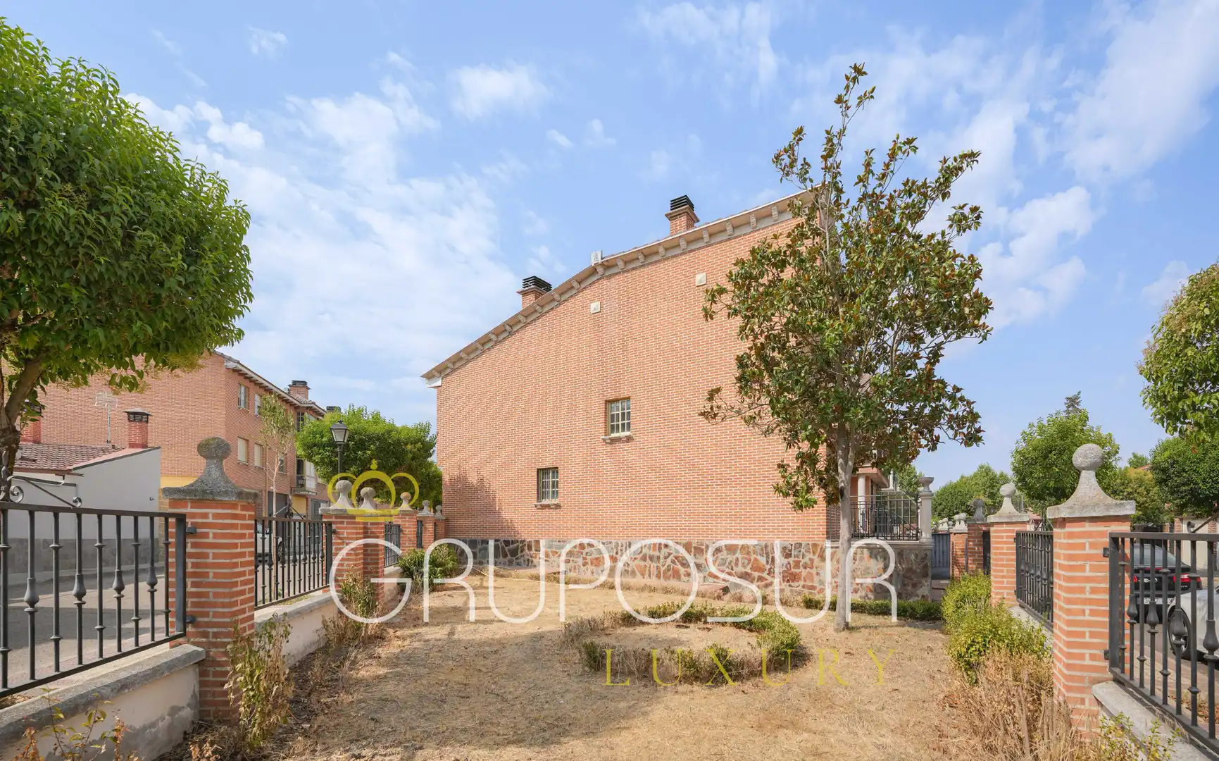 Casa aparellada amb jardí en venda a Calle Castilla y León 22, imagen 96