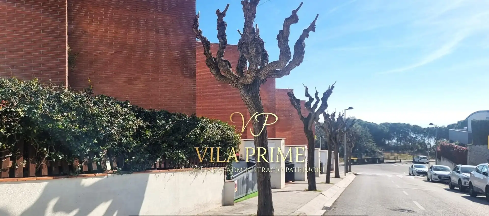 Vista exterior de Casa adosada en venda en Caldes d'Estrac amb Terrassa i Traster