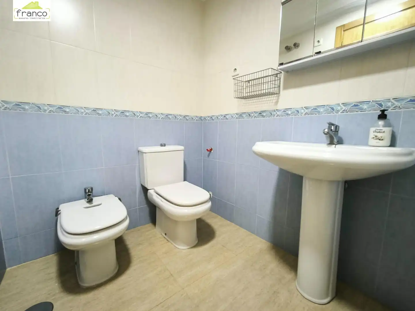 Bathroom of Flat for sale in Murcia  with Air Conditioner, Terrace and Furnished