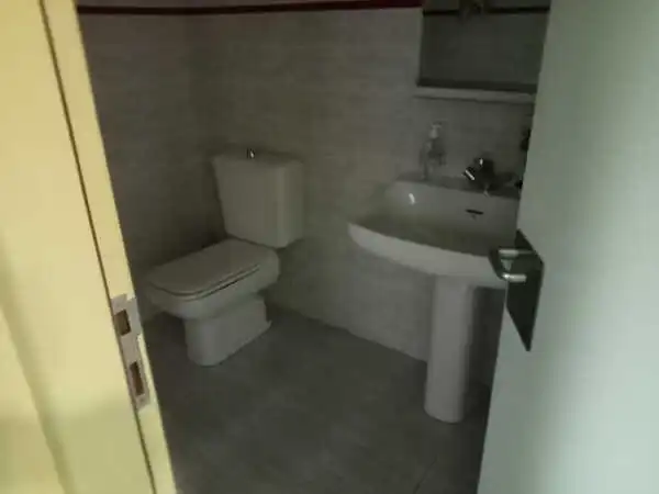 Bany de Oficina en venda en Las Palmas de Gran Canaria amb Aire condicionat i Calefacció