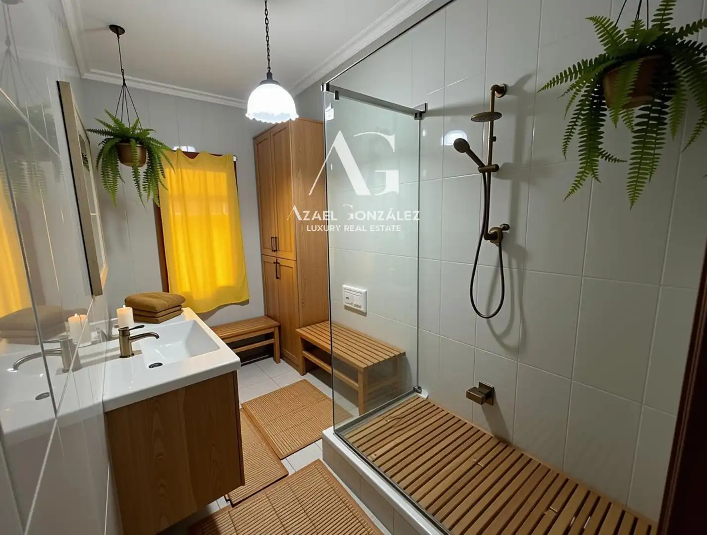 Bathroom of Flat for sale in Santander  with Storage room and Furnished