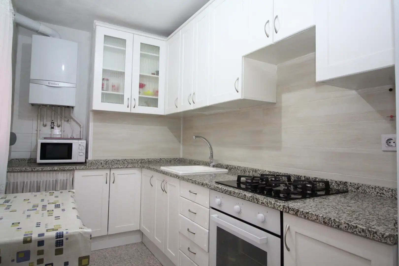 Appartement avec ascenseur à louer à Calle Vegafría, imagen 6
