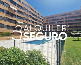 Vista exterior de Pis de lloguer en  Madrid Capital amb Aire condicionat, Calefacció i Piscina