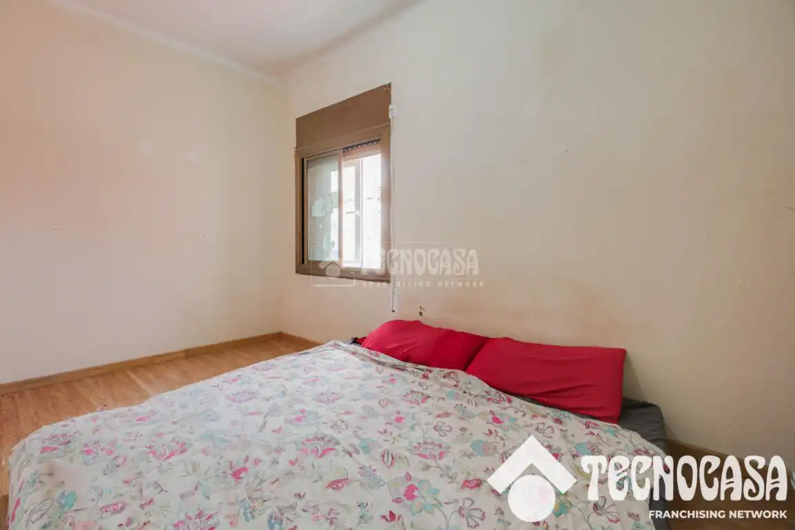 Schlafzimmer von Wohnung zum Verkauf in Barcelona mit Parkett