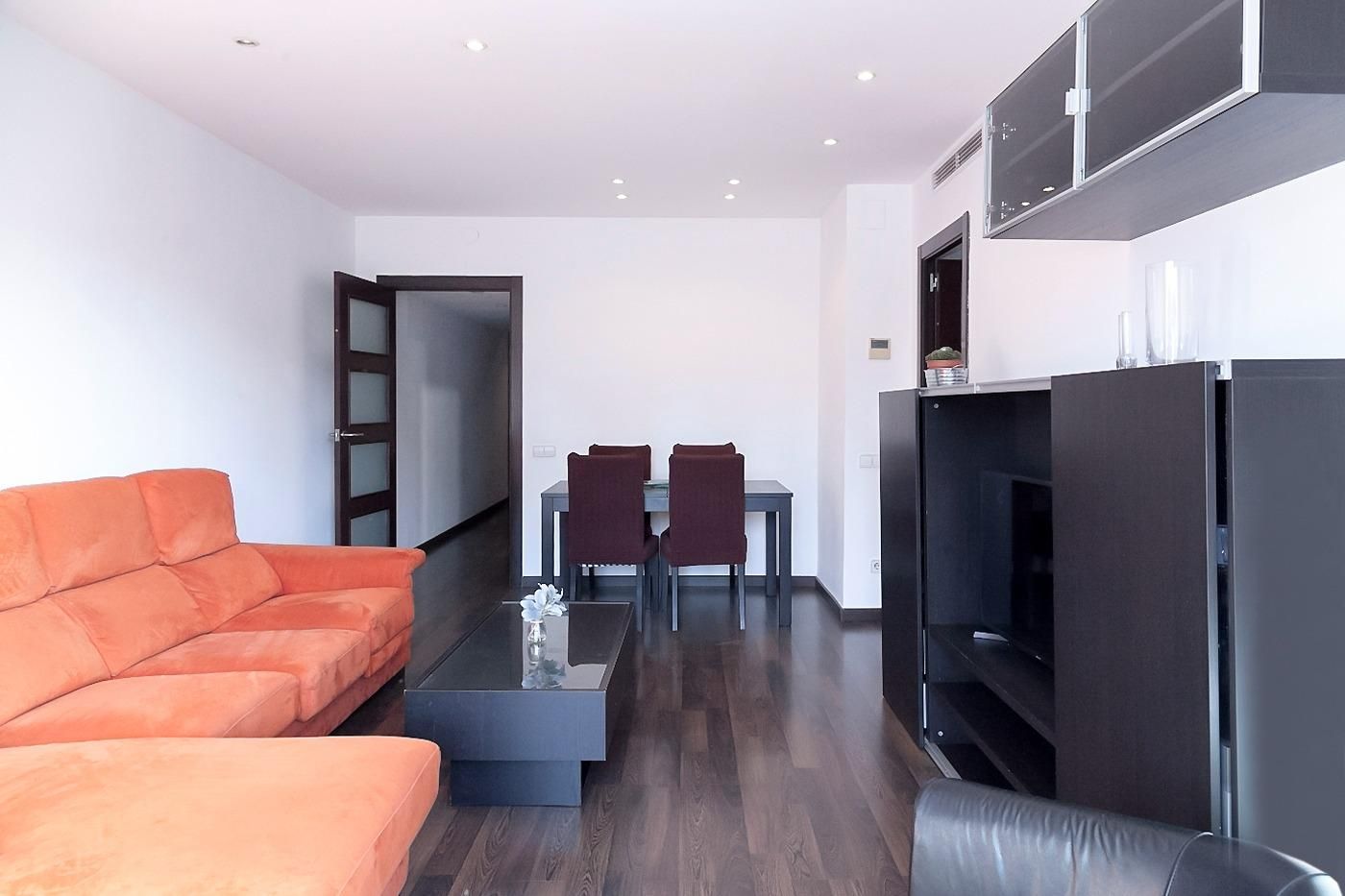 Sala de estar de Piso de alquiler en  Barcelona Capital con Calefacción, Parquet y Terraza