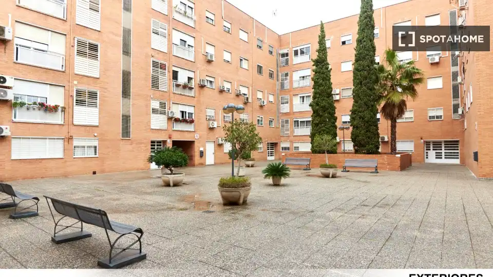 Vista exterior de Piso de alquiler en Sevilla con Aire acondicionado, Calefacción y Amueblado