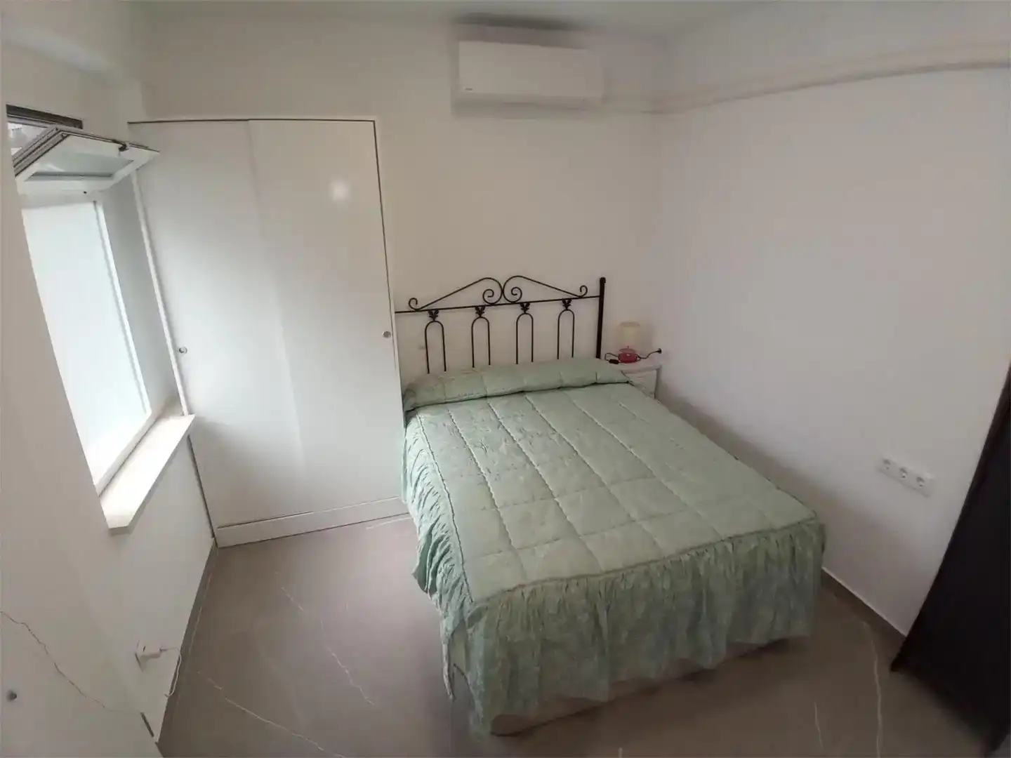 Dormitori de Apartament en venda en  Valencia Capital amb Aire condicionat