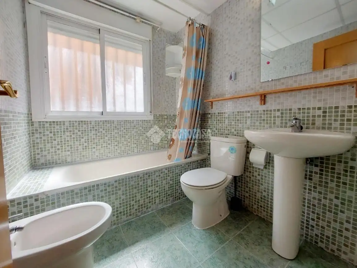 Baño de Piso en venta en Zaragoza con Aire acondicionado, Calefacción y Terraza