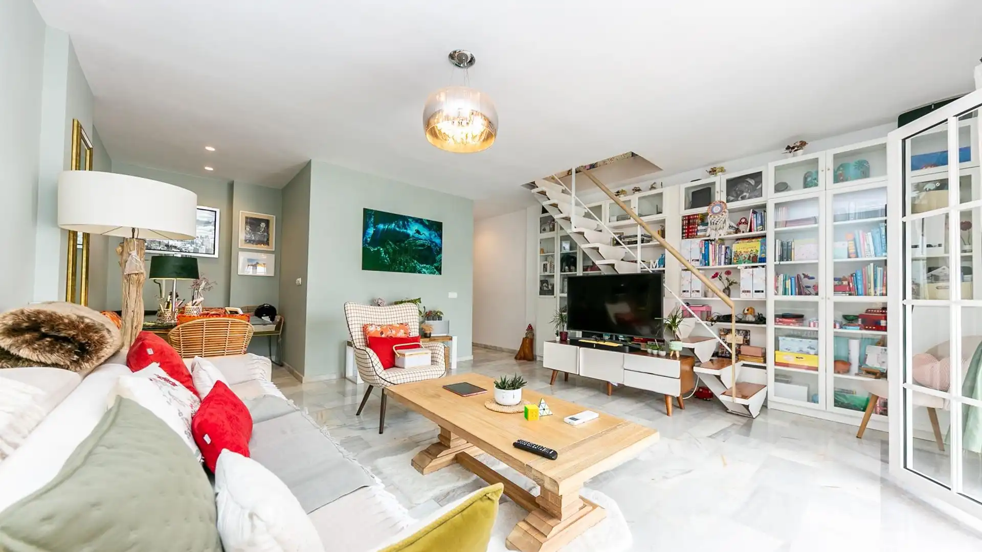 Sala de estar de Ático en venta en Benalmádena con Aire acondicionado, Jardín privado y Terraza