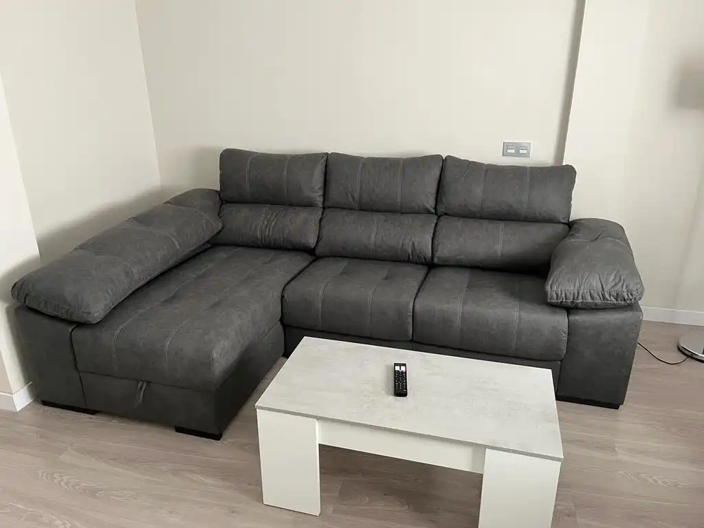 Sala de estar de Piso de alquiler en Almería con Aire acondicionado, Calefacción y Amueblado
