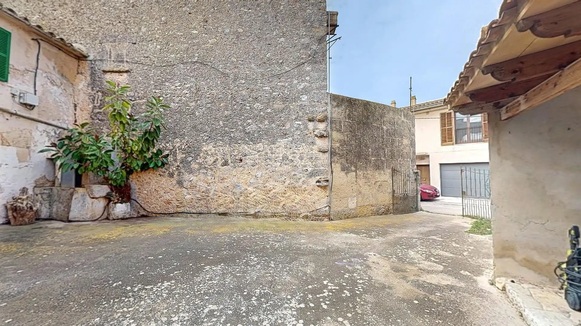 Vista exterior de Casa o xalet en venda en Santa Eugènia amb Jardí privat