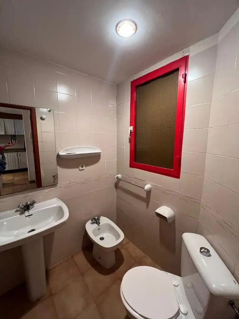 Bathroom of Flat for sale in Benidorm  with Community pool
