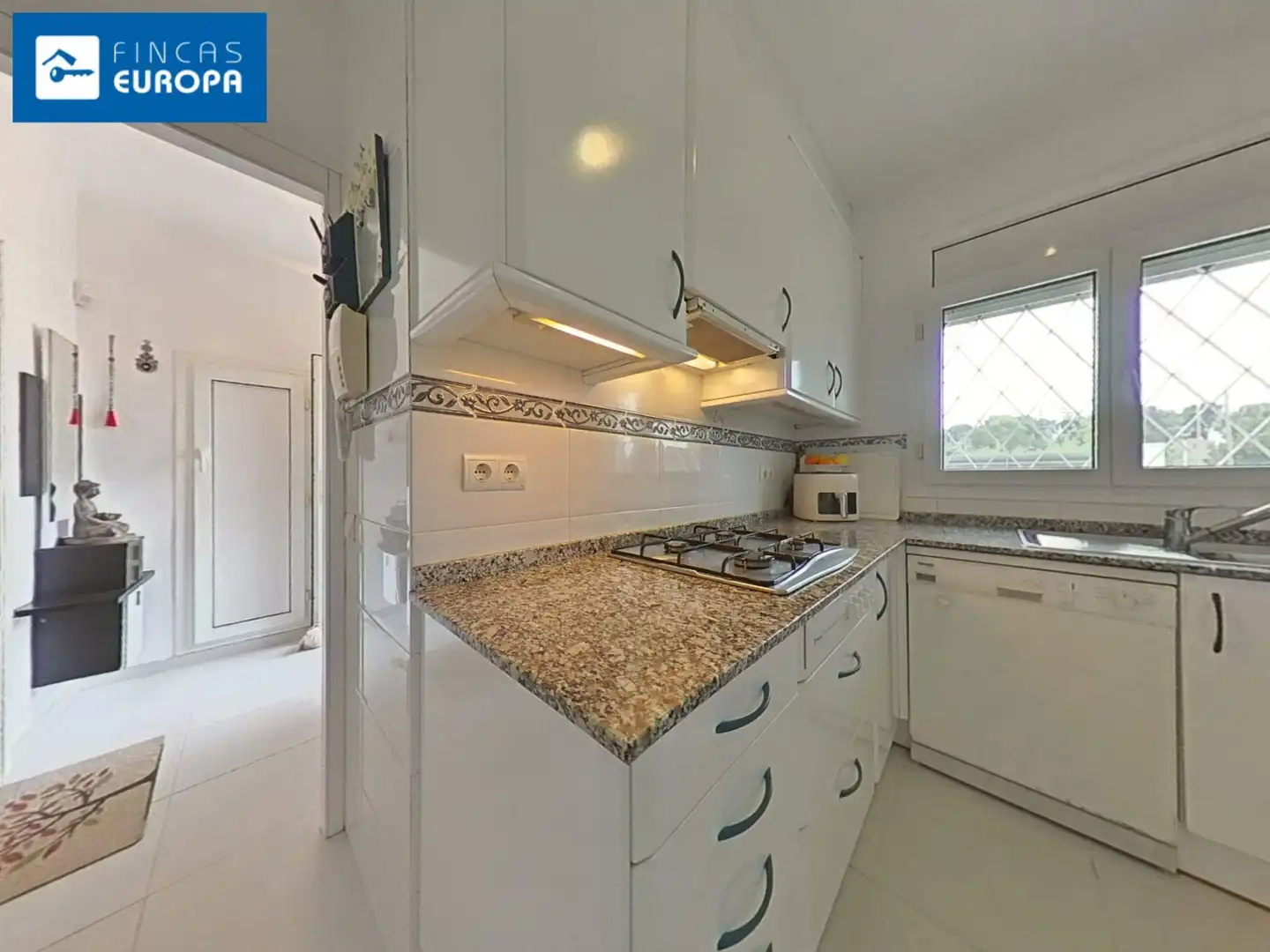 Cuina de Casa o xalet en venda en Salou amb Calefacció, Jardí privat i Traster