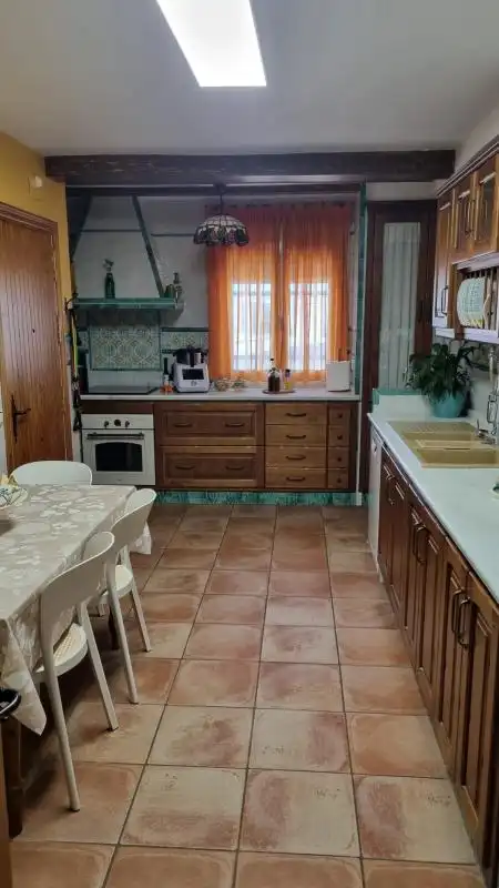 Kitchen of Flat for sale in Sevilla  with Air Conditioner, Heating and Terrace