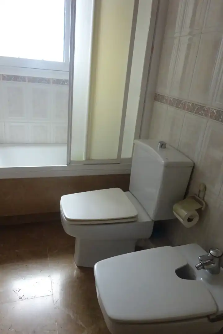 Bany de Casa adosada en venda en Barcelona amb Aire condicionat, Calefacció i Terrassa
