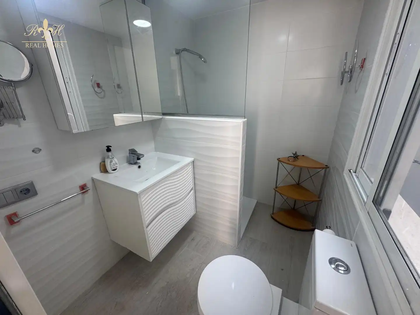Bany de Casa o xalet de lloguer en Benidorm amb Aire condicionat i Moblat