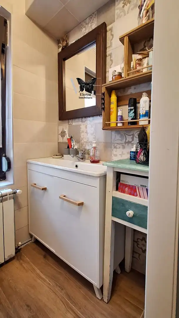 Bathroom of Flat for sale in Oviedo   with Heating, Storage room and Furnished