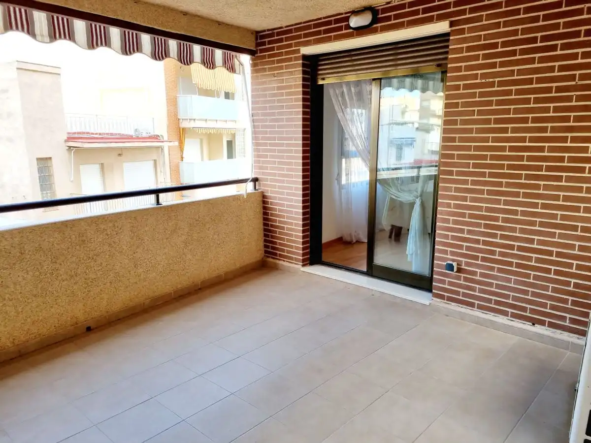 Piso con ascensor en venta en Casco Antiguo, imagen 2