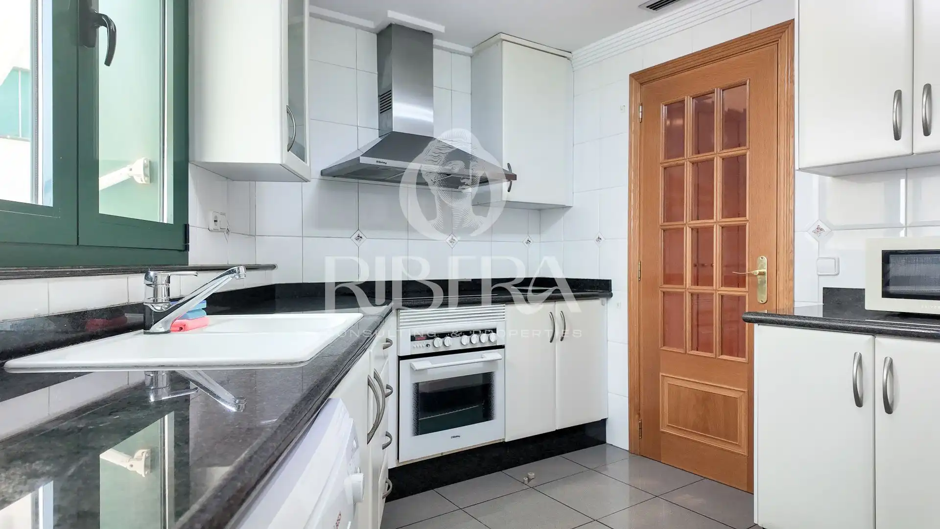 Cocina de Piso de alquiler en Camins al Grau