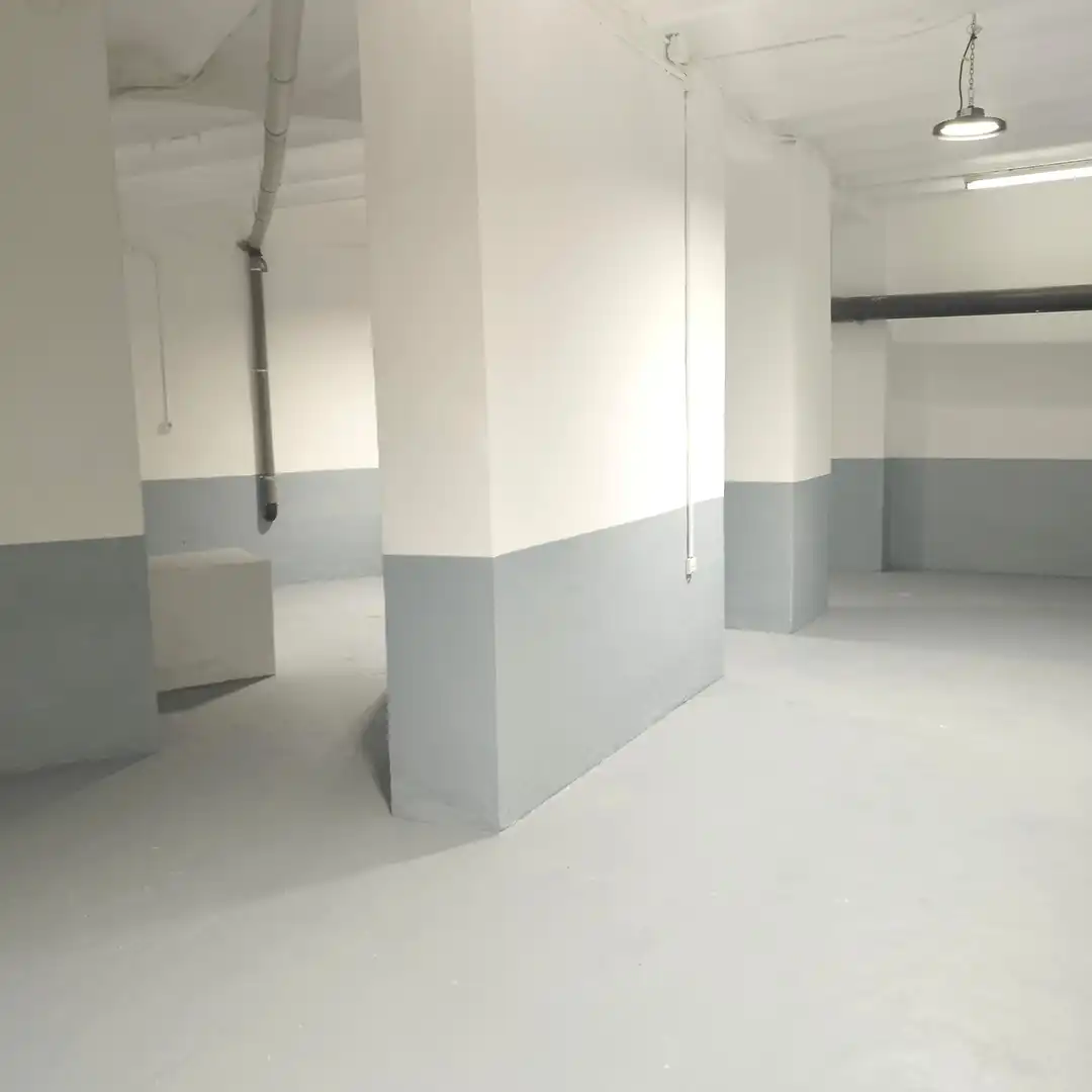 Commercial properties for sale in Barcelona  with Parquet flooring