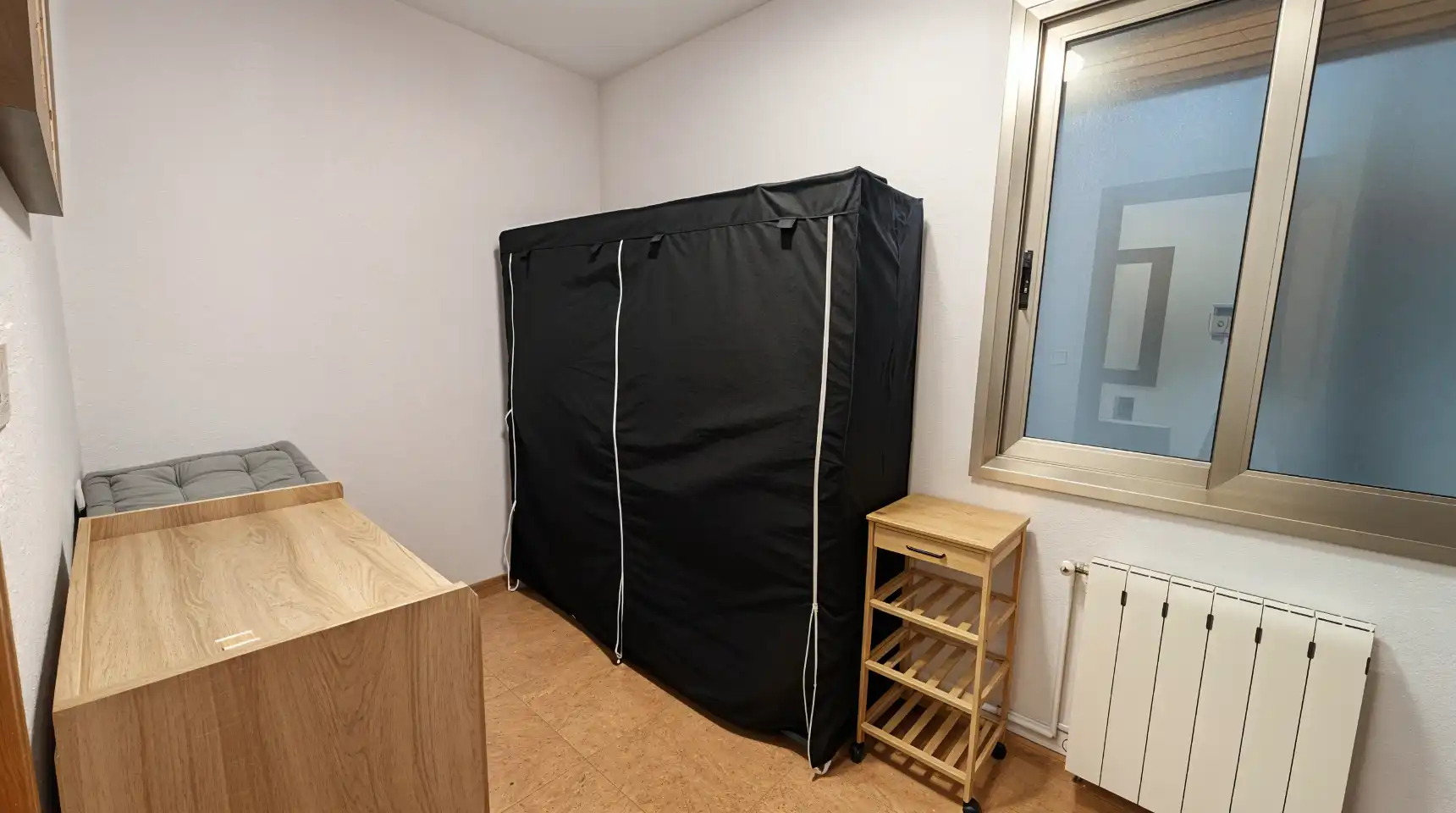 Bedroom of Flat for sale in Barcelona  with Air Conditioner, Heating and Balcony