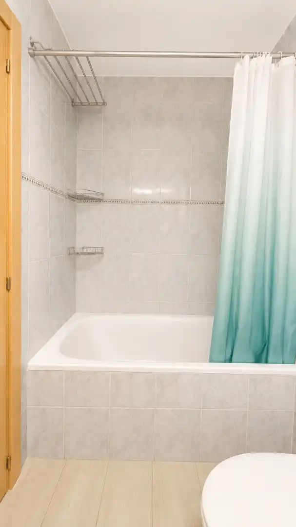 Baño de Piso en venta en Cerdanyola del Vallès con Aire acondicionado, Calefacción y Parquet