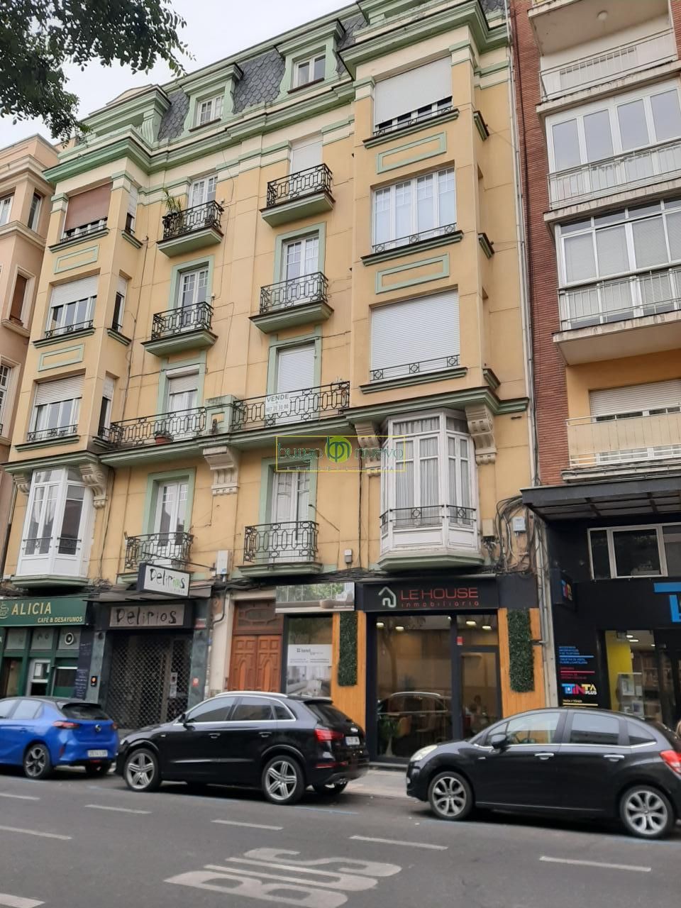 Vista exterior de Pis en venda en León Capital  amb Calefacció i Balcó