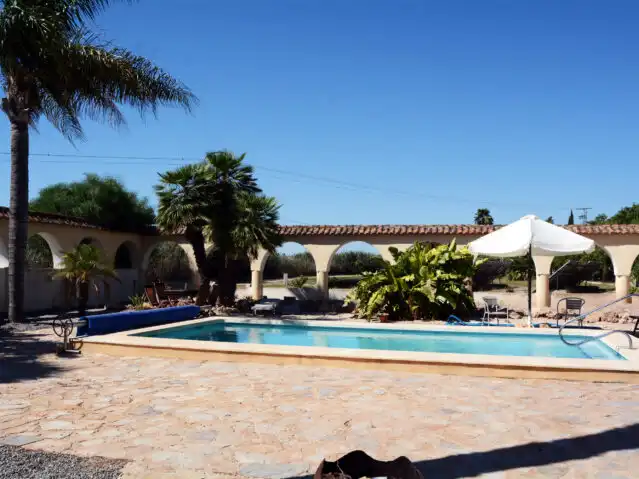 Piscina de Casa o xalet en venda en Alicante / Alacant