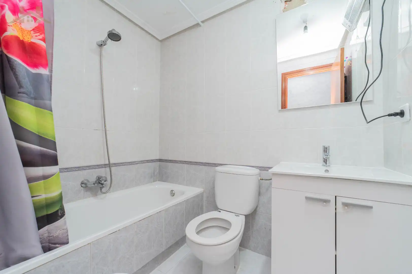 Bathroom of Flat for sale in Móstoles  with Air Conditioner, Heating and Terrace