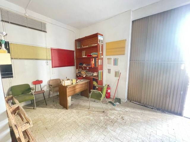 Local comercial en Alquiler en Avenida San Lorenzo, 1 en Zona Calvario