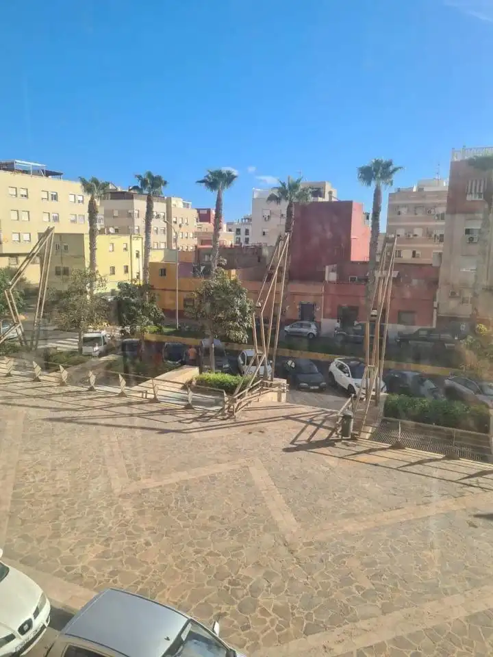 Vista exterior de Piso en venta en Melilla con Terraza y Piscina comunitaria