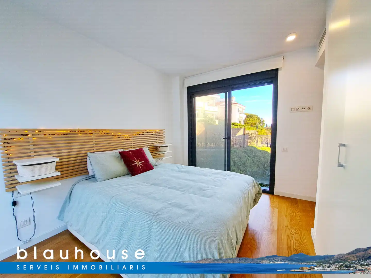 Habitación de Apartamento en venta en Llançà con Aire acondicionado, Calefacción y Terraza