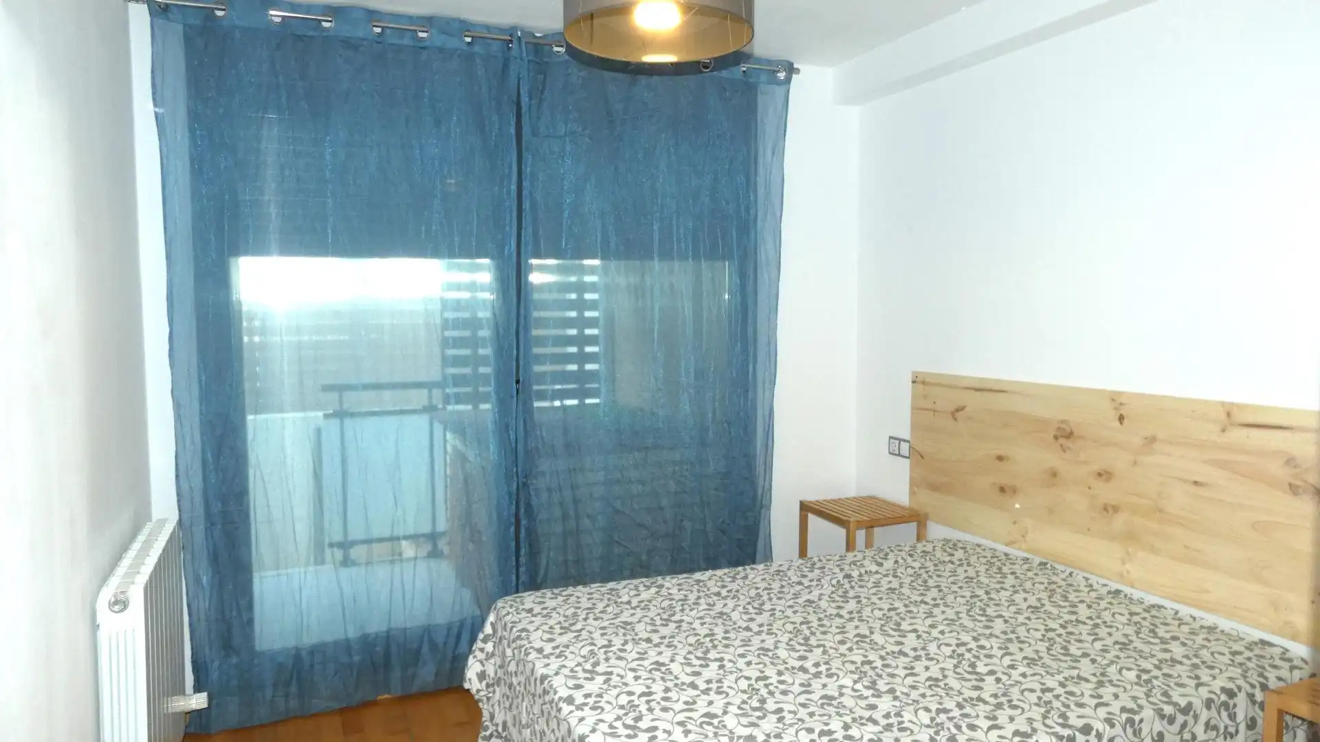 Habitación de Apartamento en venta en Alagón con Calefacción, Jardín privado y Parquet