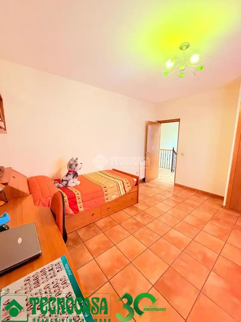 Habitación de Casa adosada en venta en Burujón con Aire acondicionado, Calefacción y Terraza