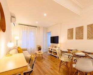 Living room of Apartment to share in  Madrid Capital  with Air Conditioner, Heating and Terrace