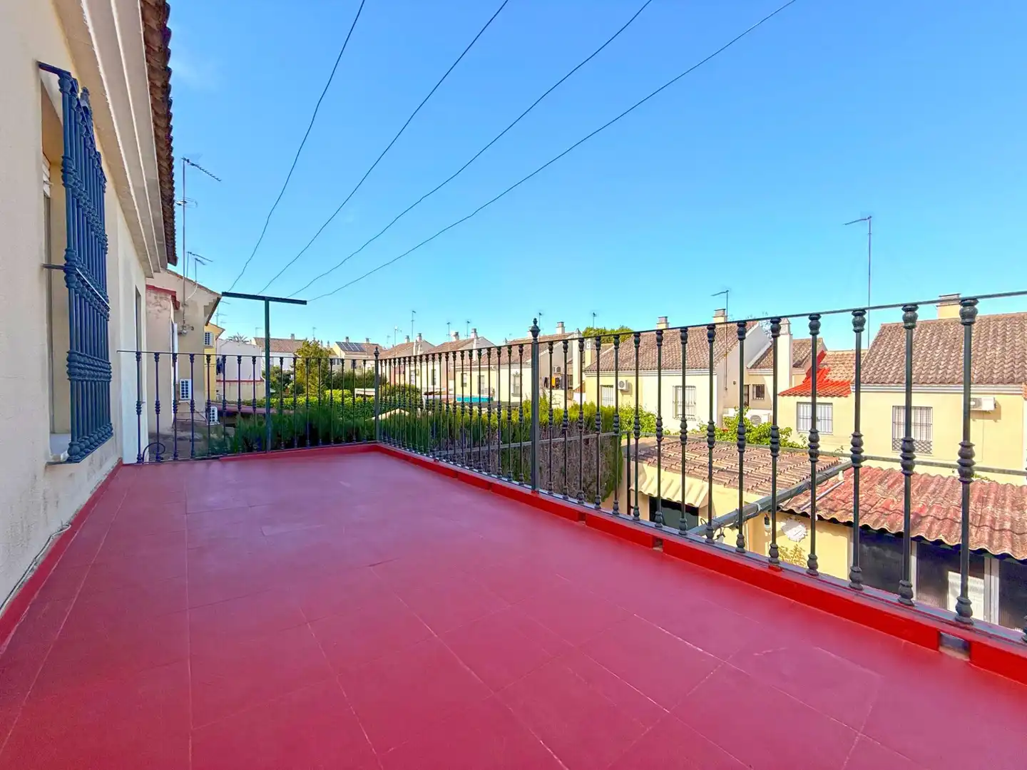 Terraza de Casa adosada en venta en Tomares con Jardín privado