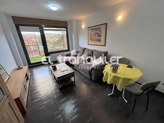 Living room of Flat for rent in Colmenar Viejo  with Air Conditioner, Terrace and Swimming Pool
