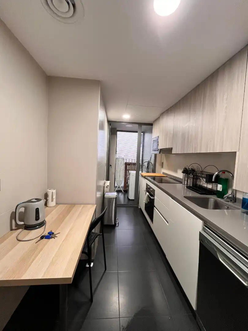 Cocina de Piso para compartir en Madrid con Aire acondicionado, Calefacción y Terraza