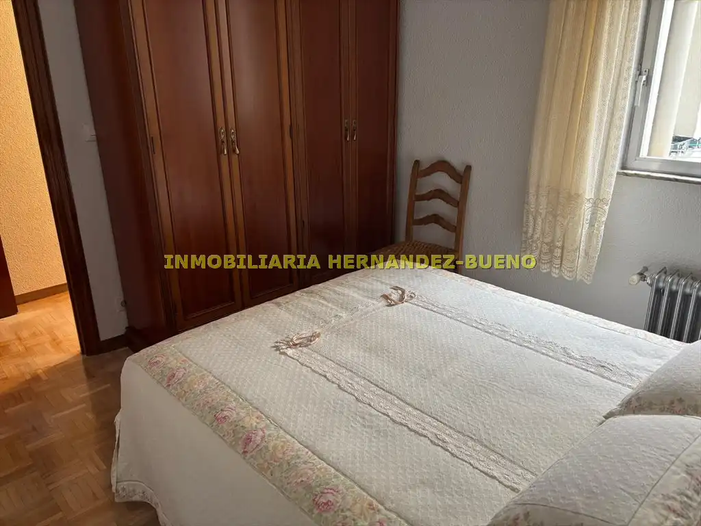 Bedroom of Flat for sale in Salamanca  with Heating and Balcony