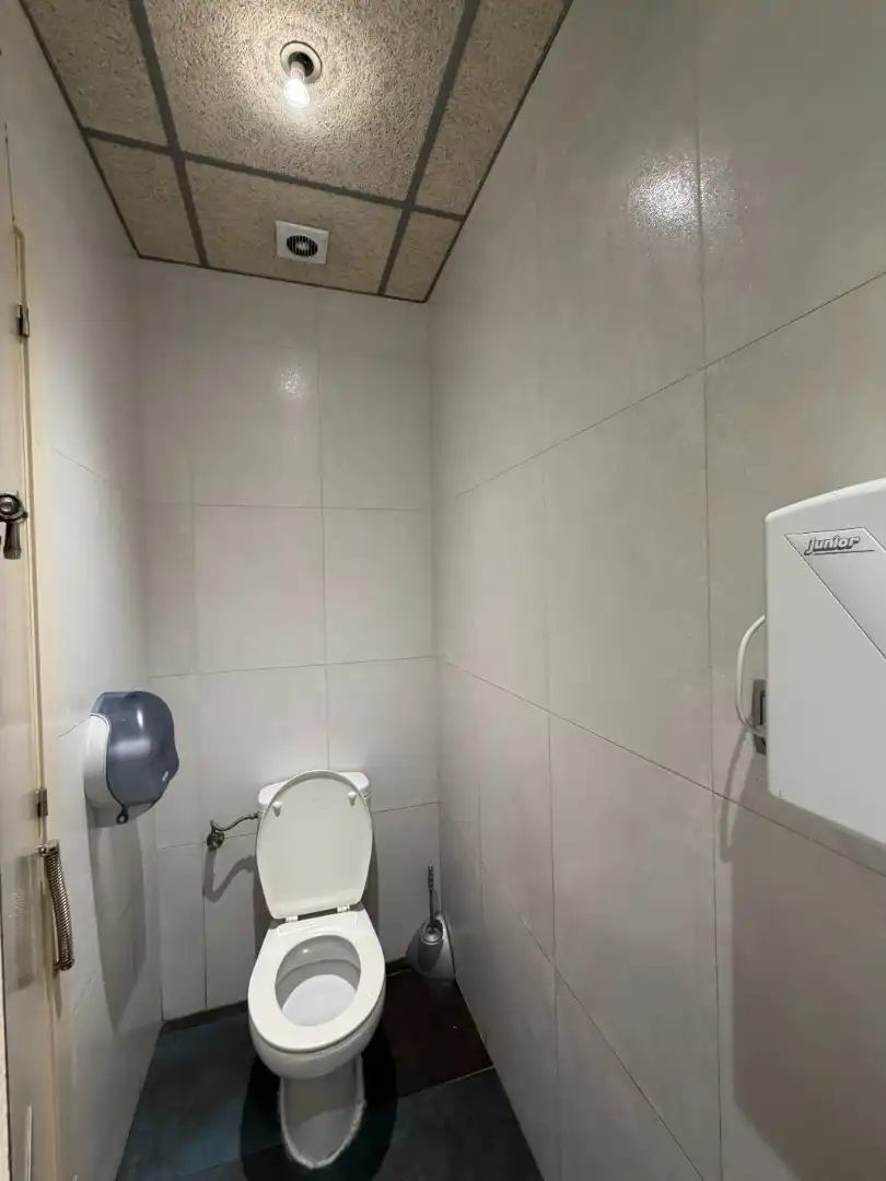 Local comercial en venda a Avinguda Gumersind Bisbal, imagen 6
