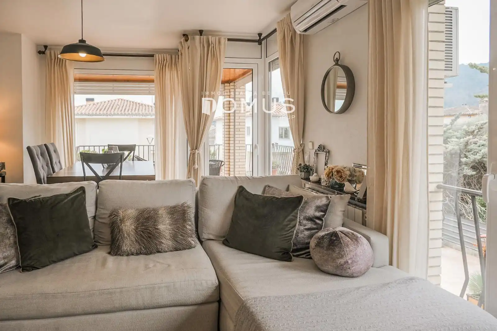 Living room of Houses for sale in Besalú  with Air Conditioner, Private garden and Terrace
