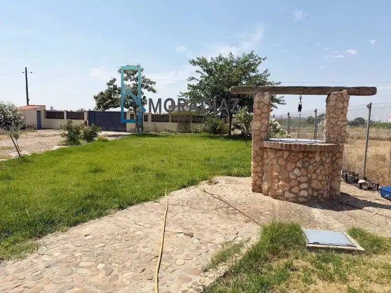 Houses for sale in Don Benito  with Heating, Private garden and Storage room