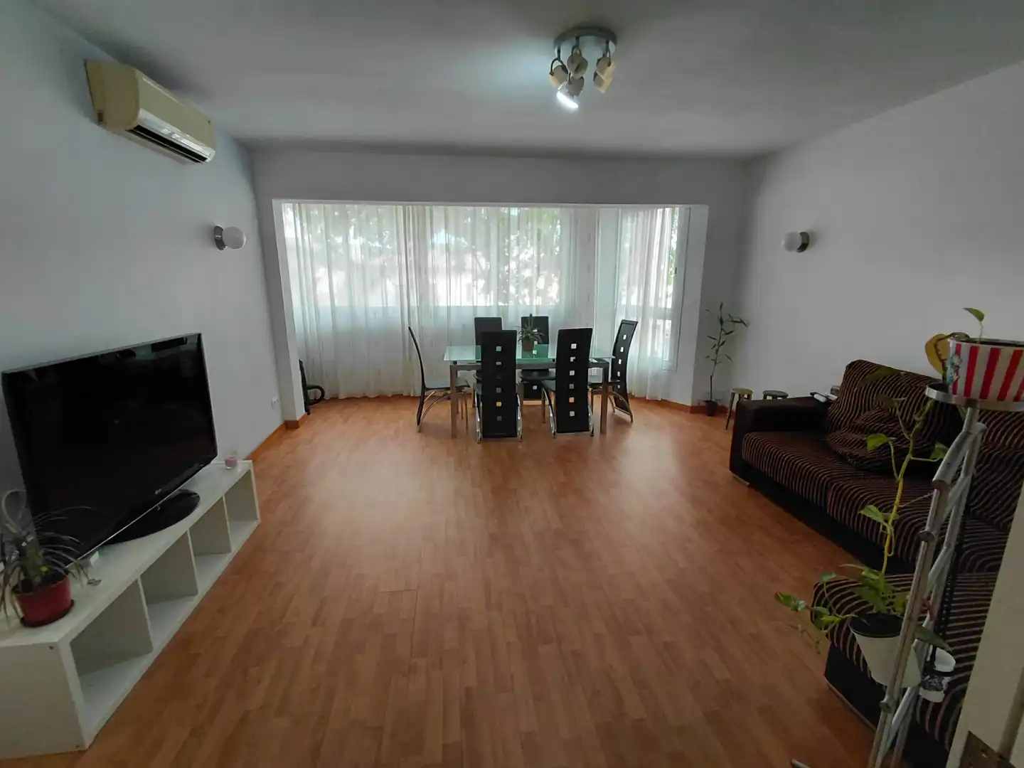 Living room of Flat for rent in  Palma de Mallorca  with Air Conditioner, Heating and Furnished